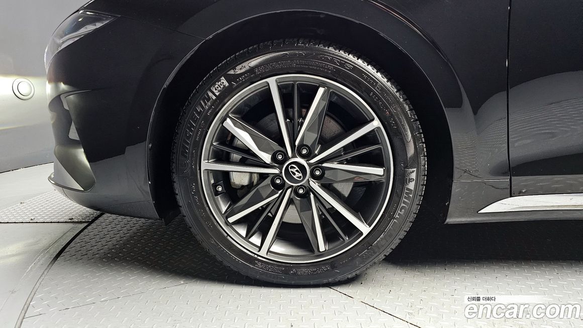 Hyundai Grandeur 2021