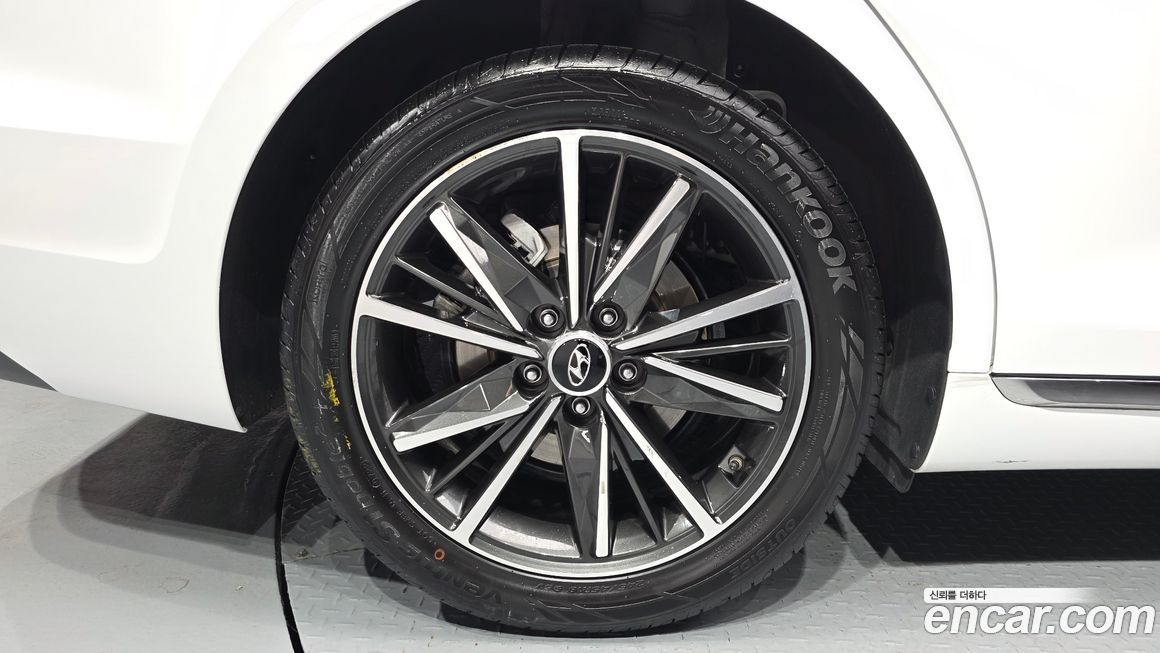 Hyundai Grandeur 2022