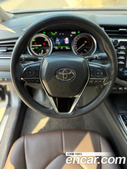 Toyota Camry 2019