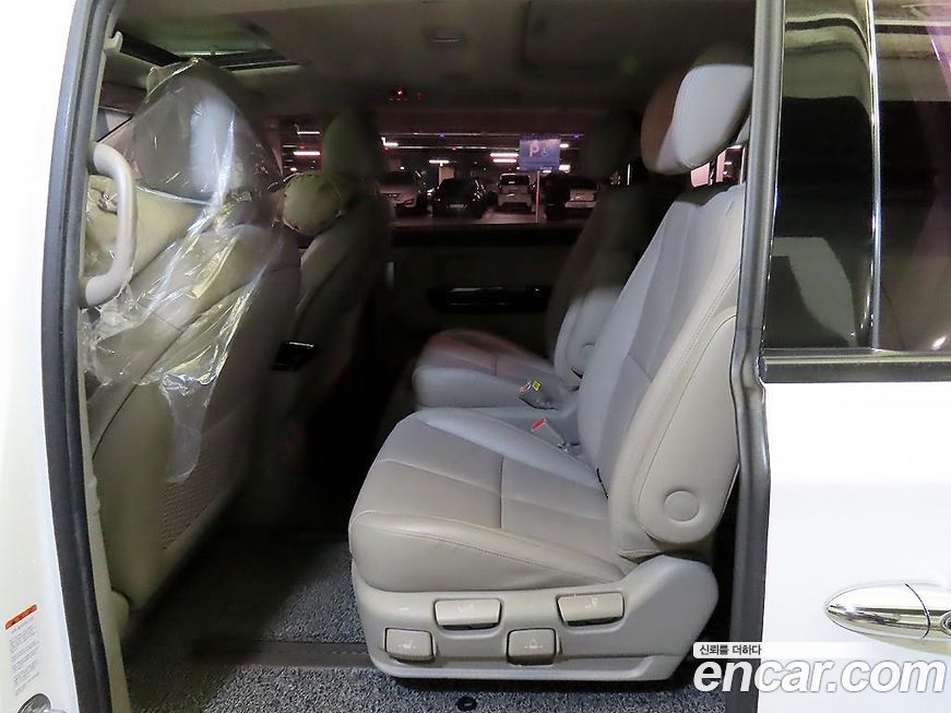 Kia Canival 2019