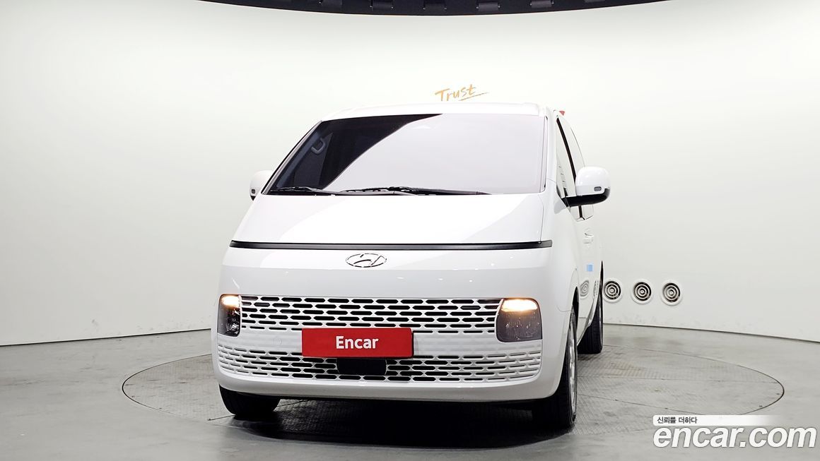 Hyundai Staria 2022