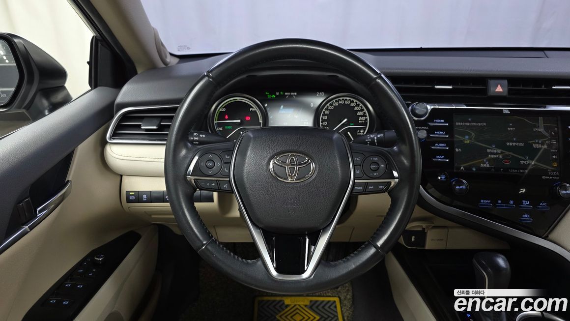 Toyota Camry 2019