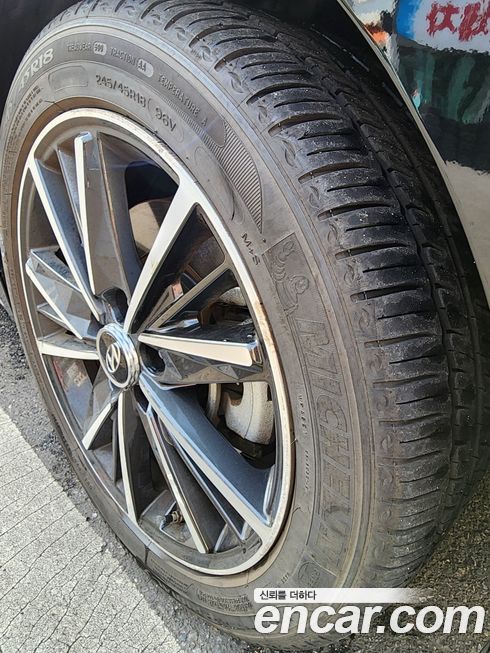 Hyundai Grandeur 2020