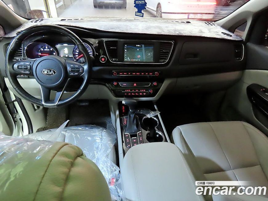 Kia Canival 2019