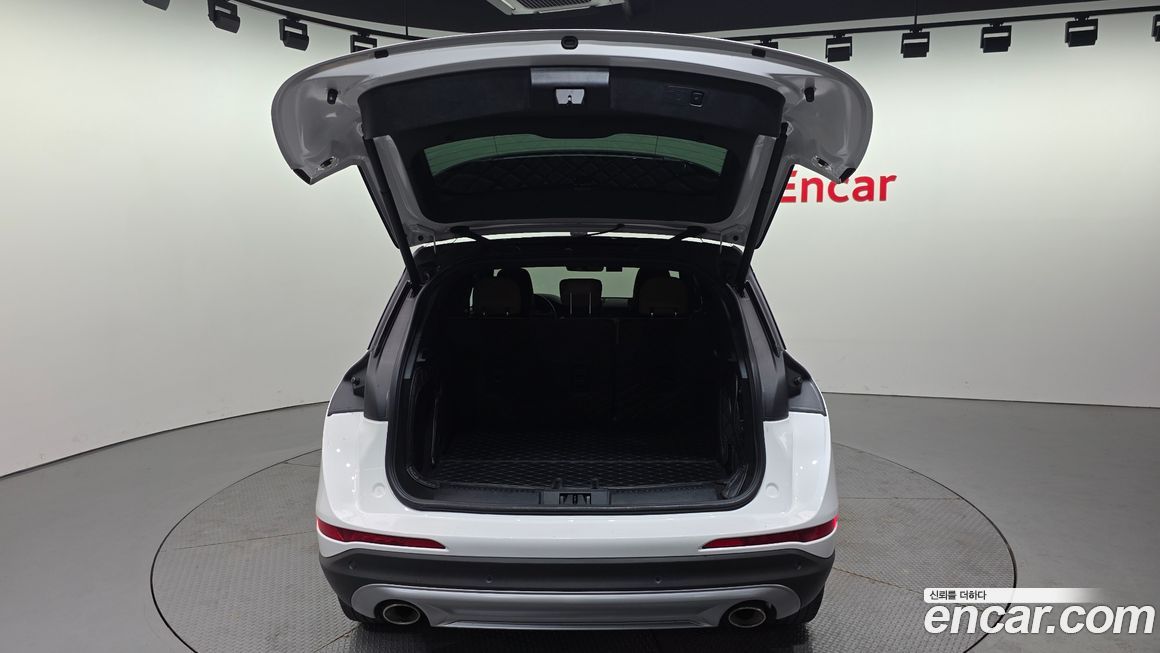 Lincoln Corsair 2021