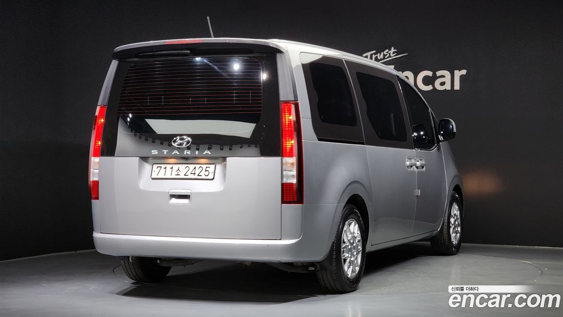 Hyundai Staria 2023