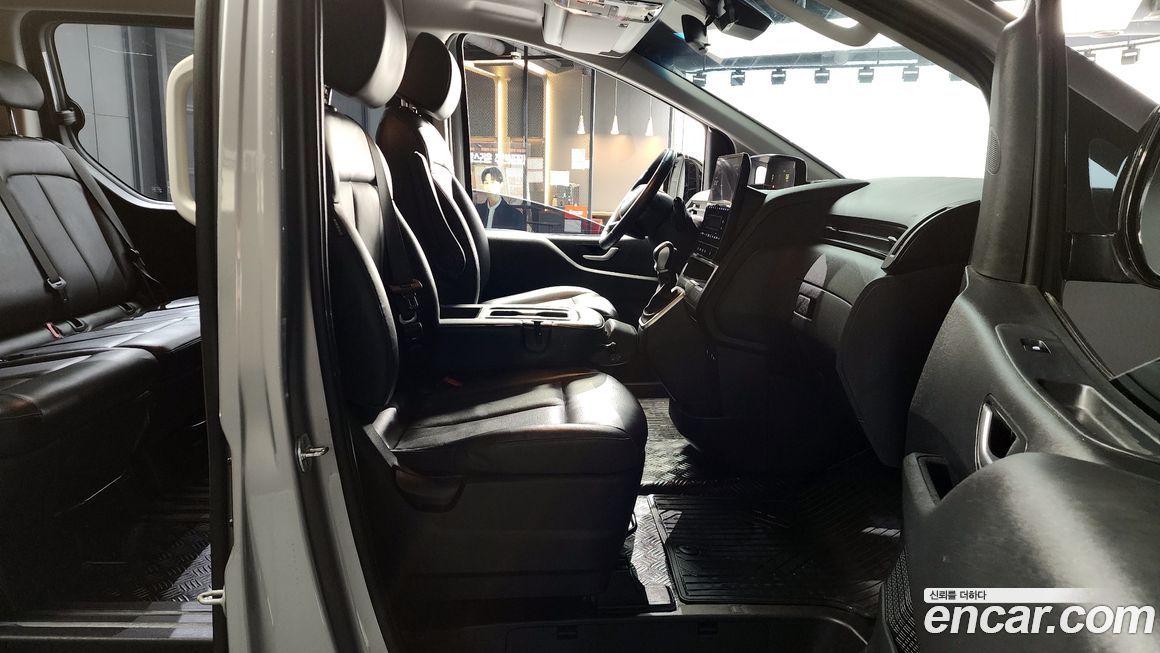 Hyundai Staria 2023