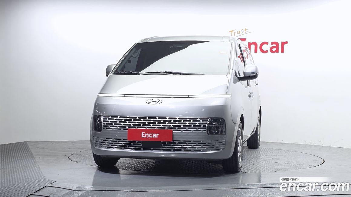 Hyundai Staria 2022