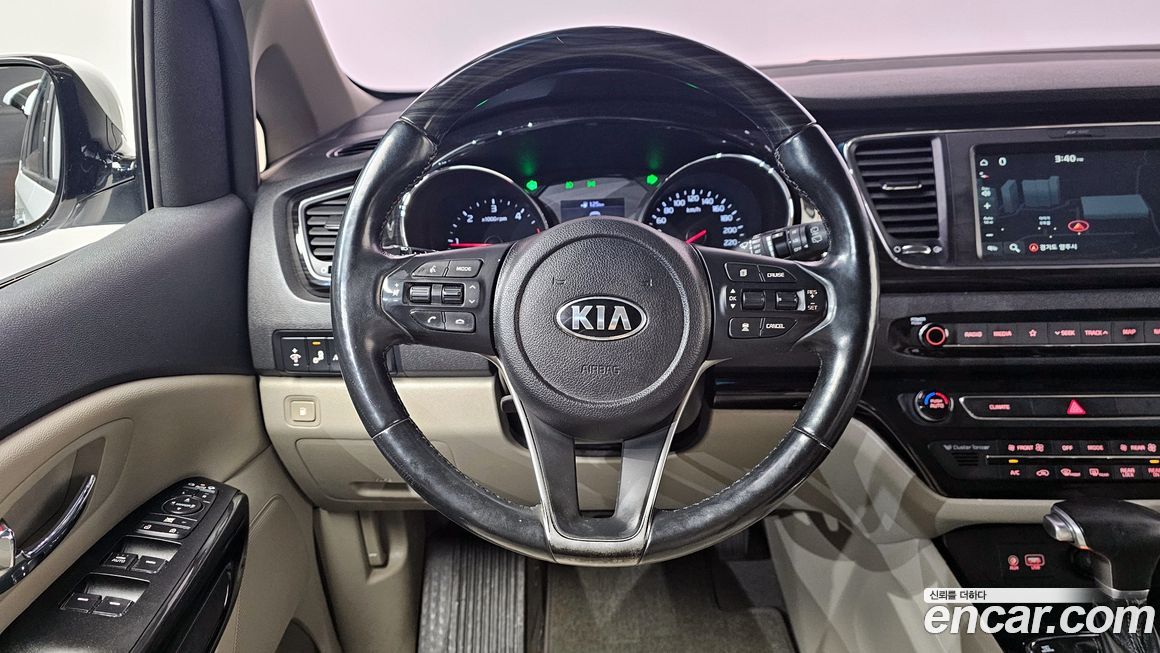 Kia Canival 2019
