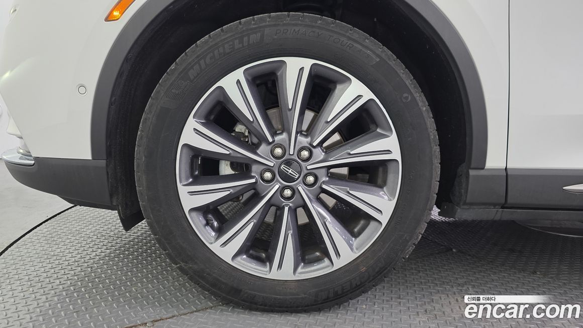 Lincoln Corsair 2021