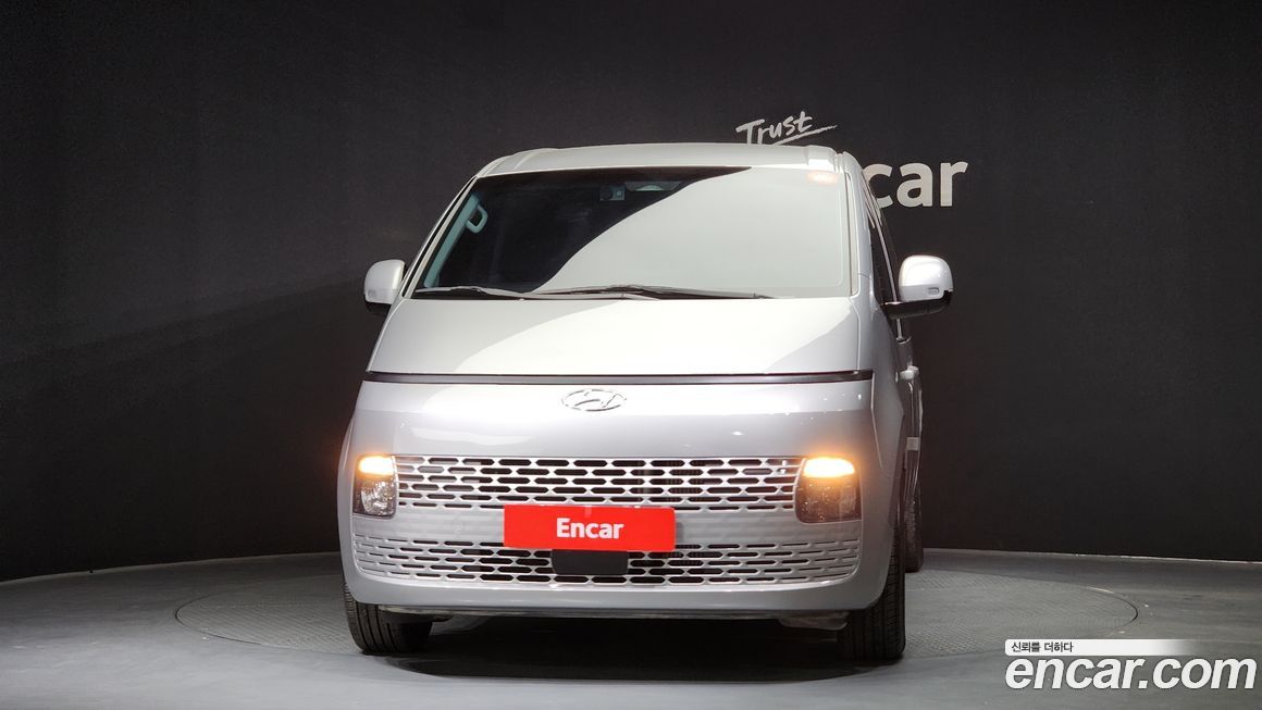 Hyundai Staria 2023