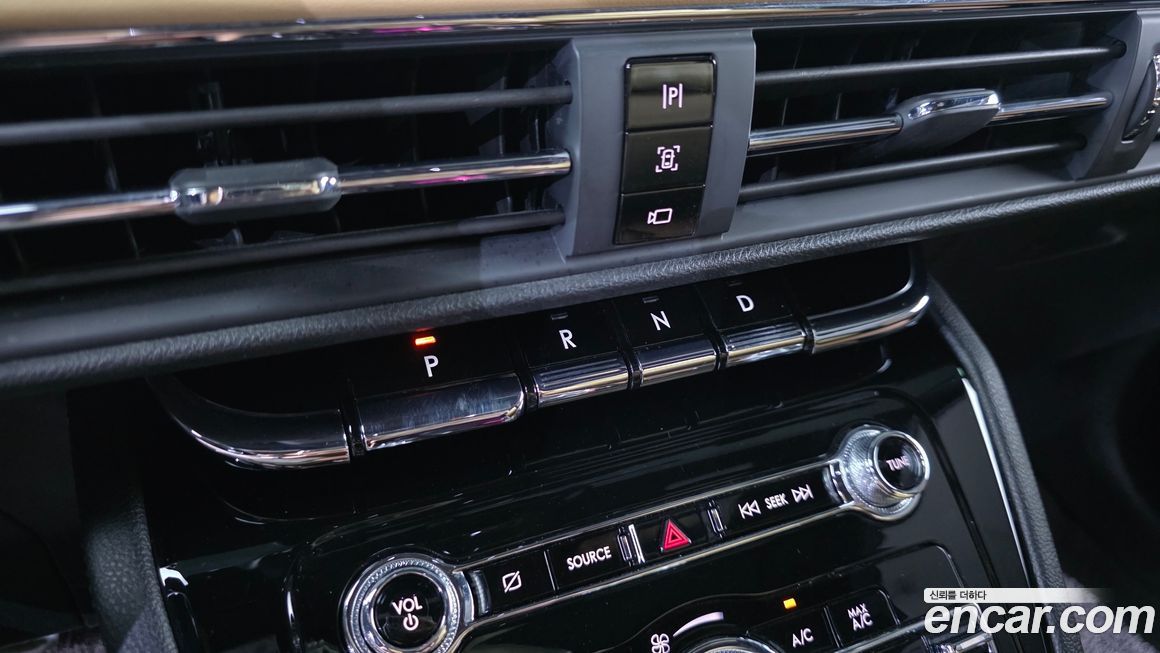 Lincoln Corsair 2021