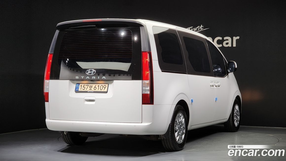 Hyundai Staria 2022