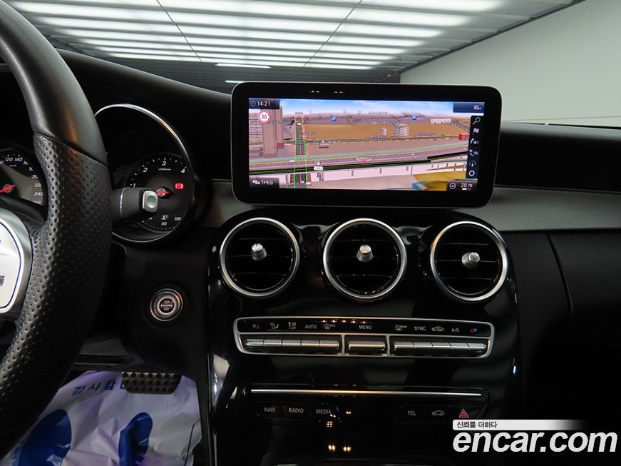 Mercedes-Benz C-Class 2019