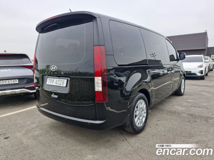 Hyundai Staria 2022