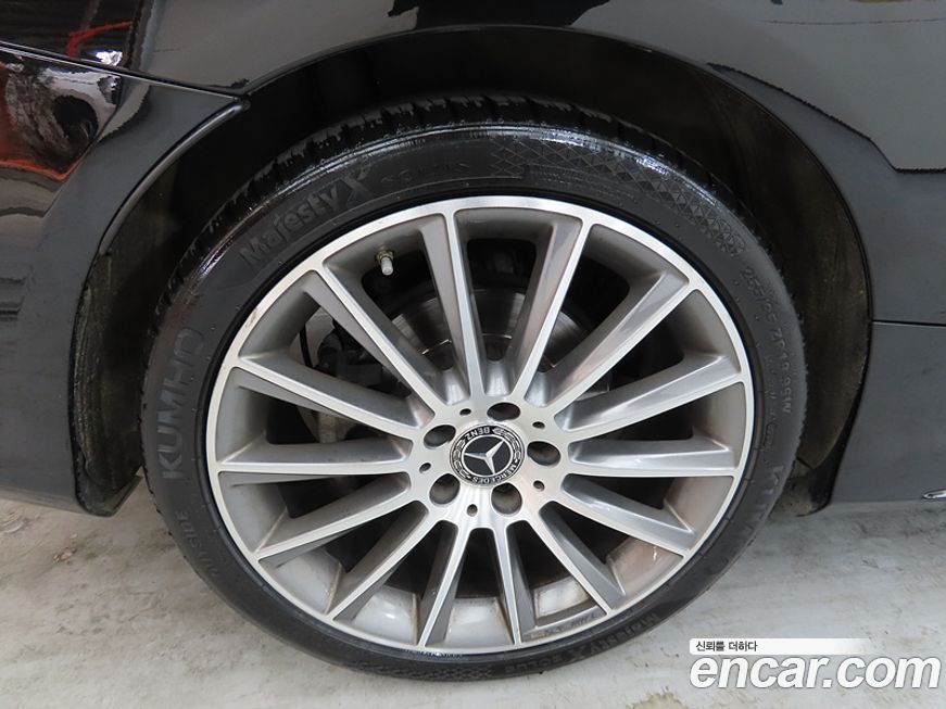 Mercedes-Benz C-Class 2019