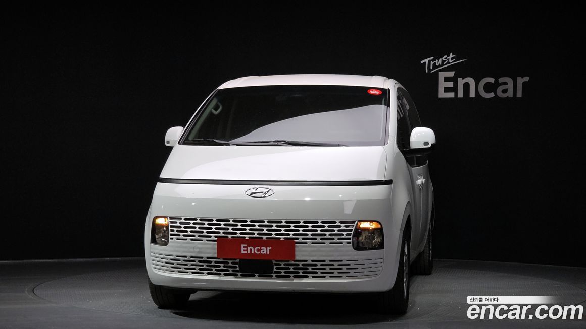 Hyundai Staria 2024