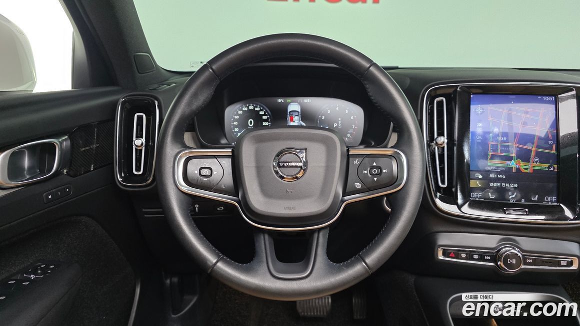 Volvo XC40 2021