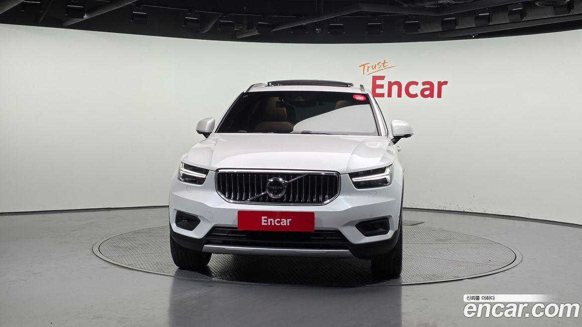 Volvo XC40 2021
