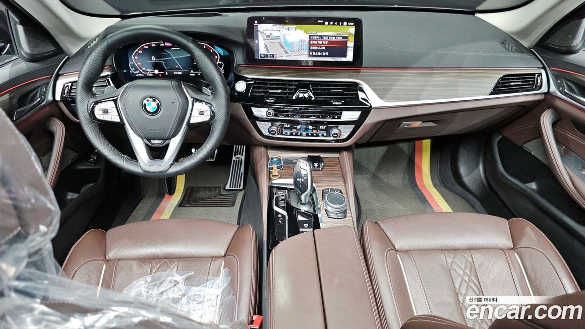 BMW 5-Series 2021