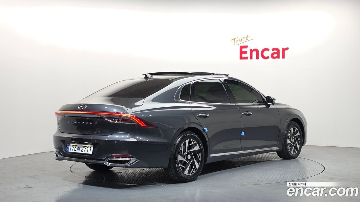 Hyundai Grandeur 2022