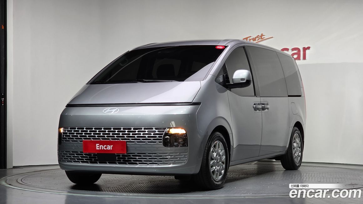 Hyundai Staria 2025