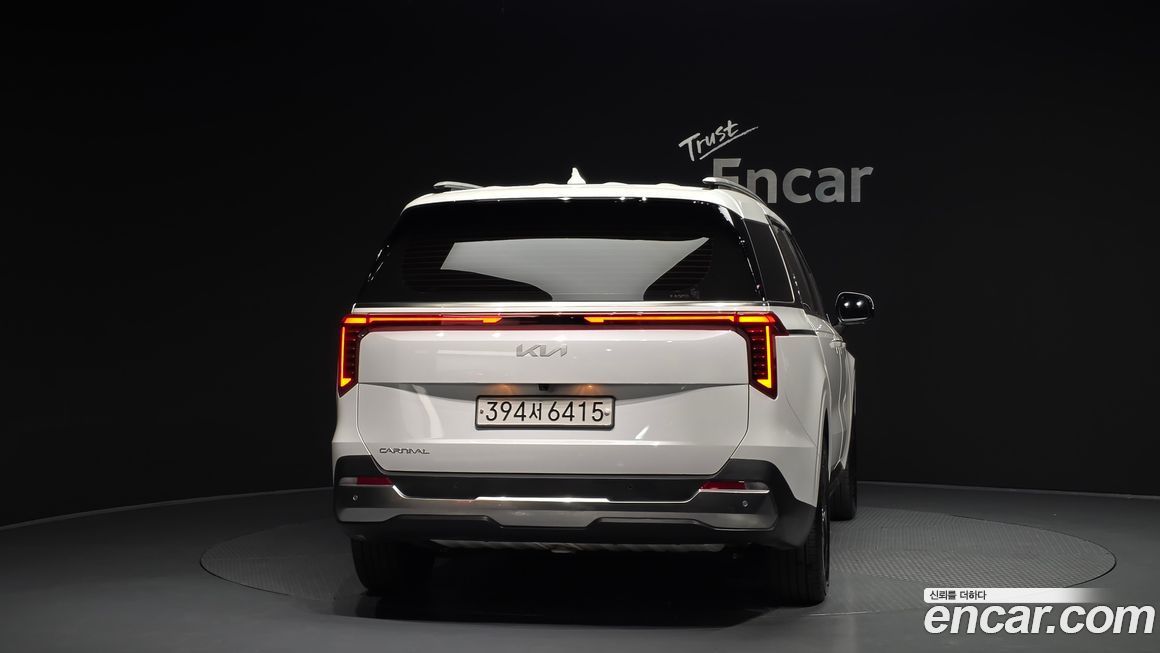 Kia Canival 2024