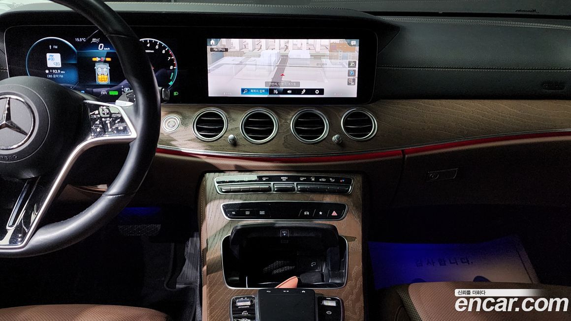 Mercedes-Benz E-Class 2021