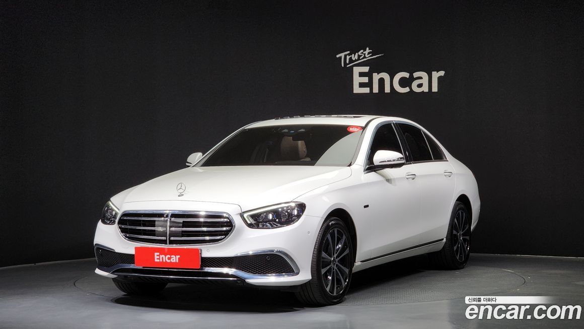 Mercedes-Benz E-Class 2021