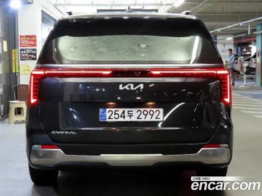 Kia Canival 2025