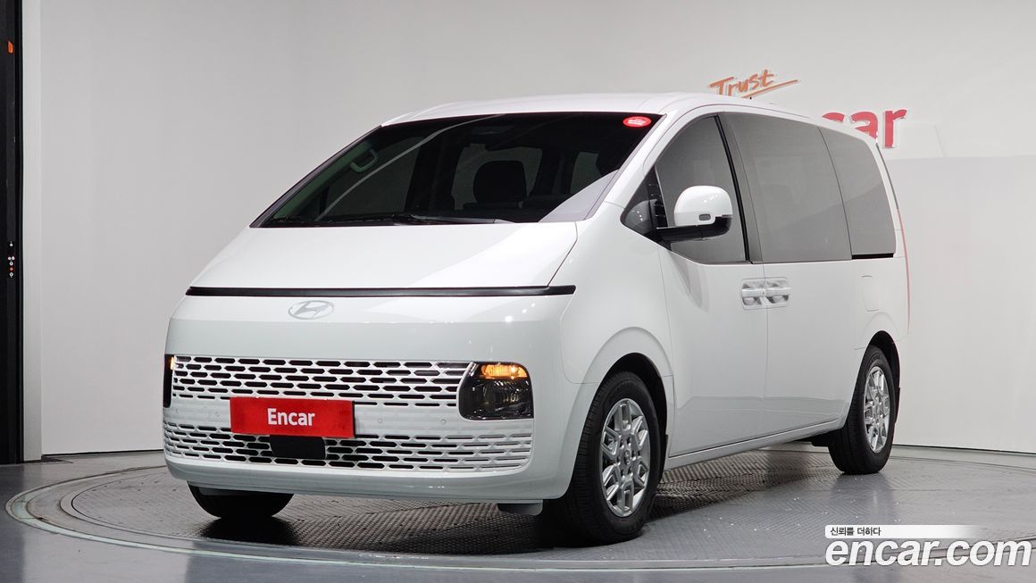 Hyundai Staria 2025