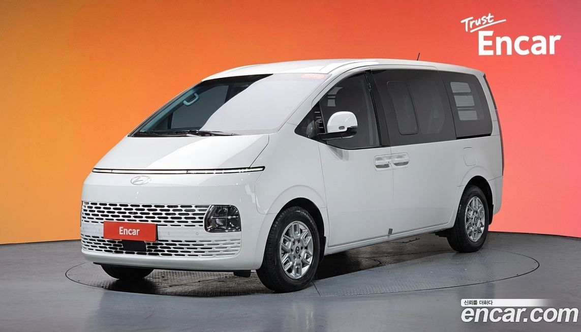 Hyundai Staria 2025