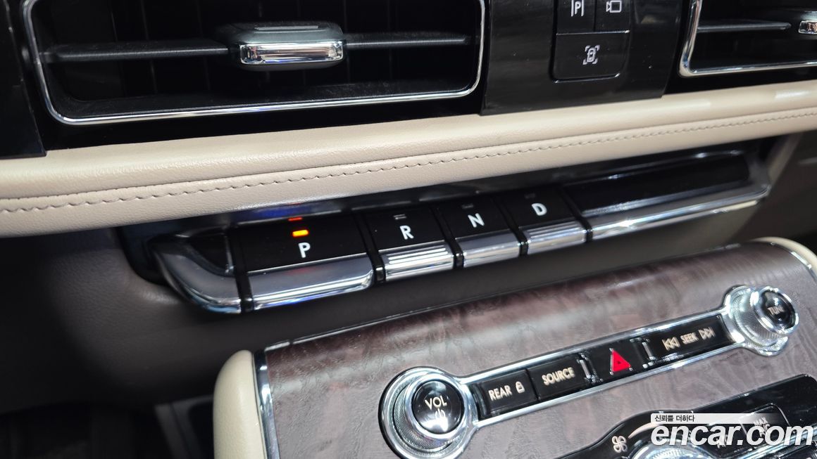 Lincoln Aviator 2021