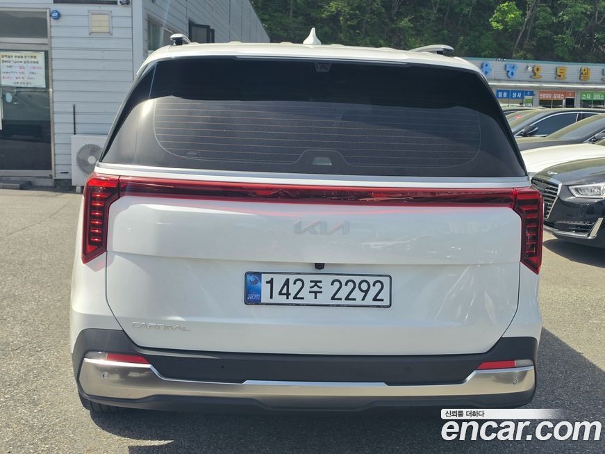 Kia Canival 2024