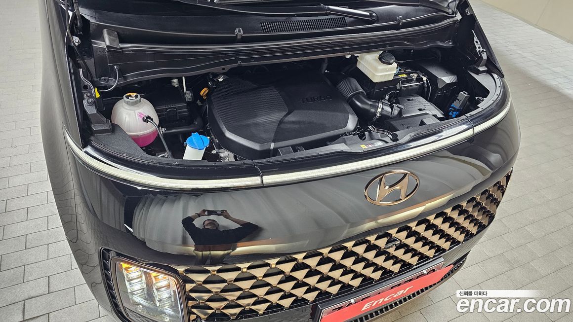 Hyundai Staria 2022