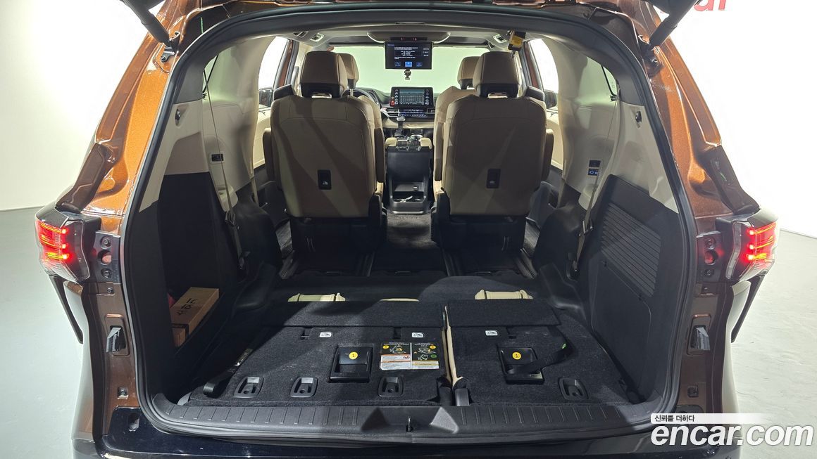Toyota Sienna 2023