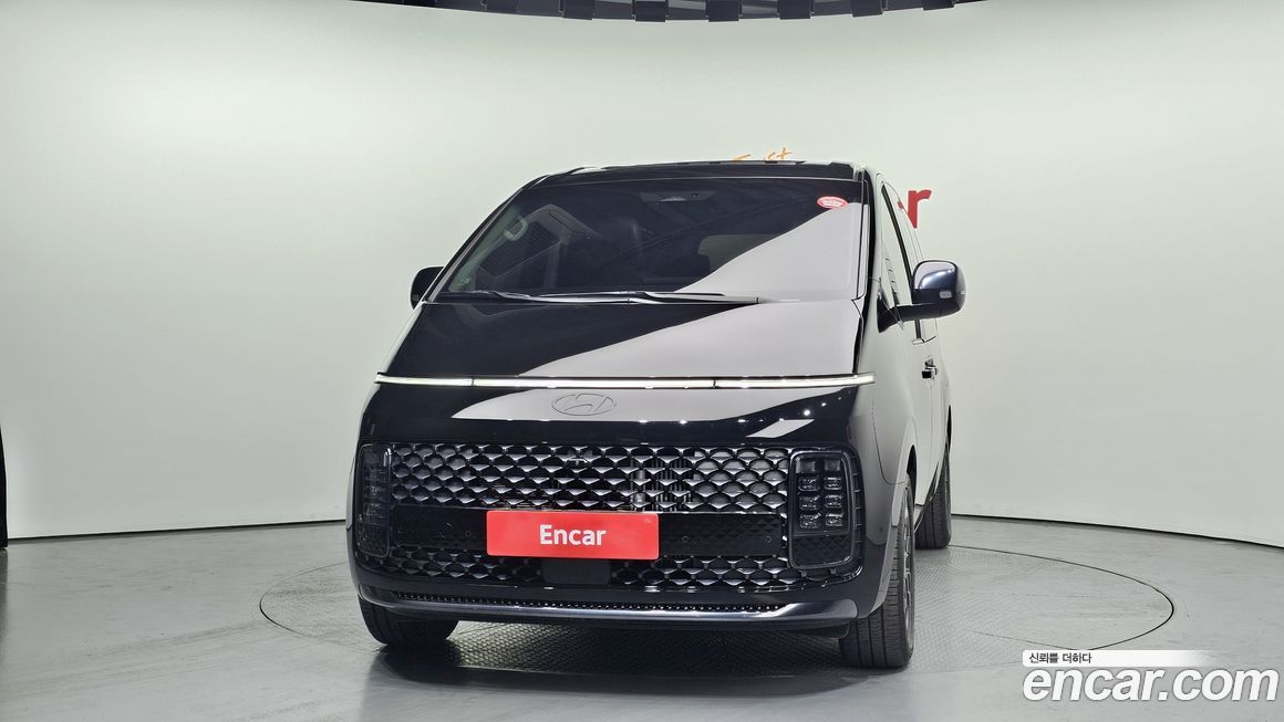 Hyundai Staria 2025