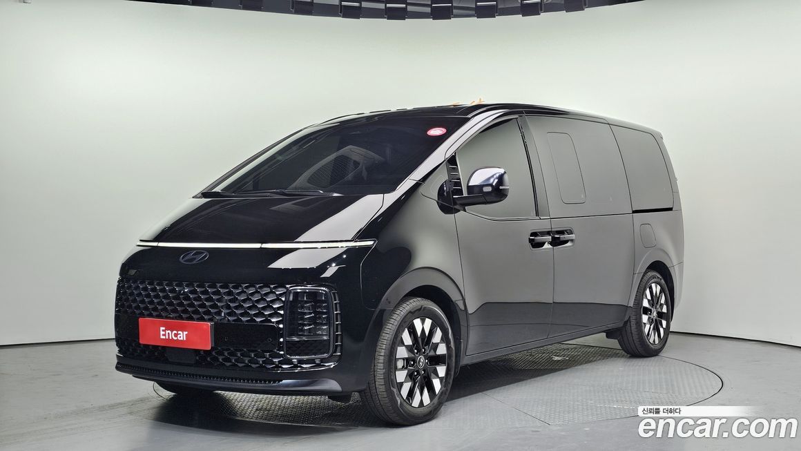 Hyundai Staria 2025