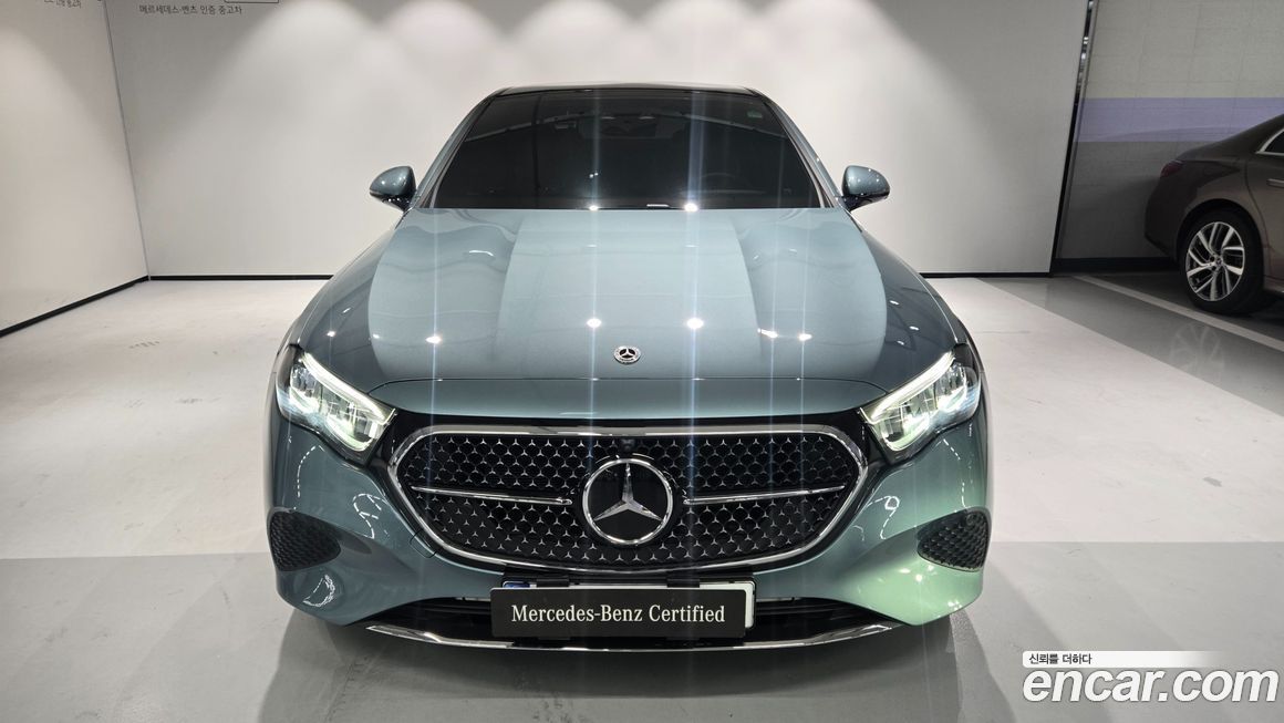 Mercedes-Benz E-Class 2025