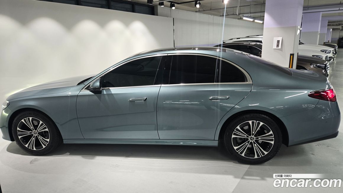 Mercedes-Benz E-Class 2025