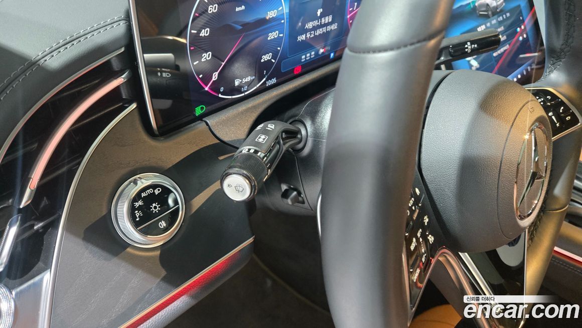 Mercedes-Benz E-Class 2025