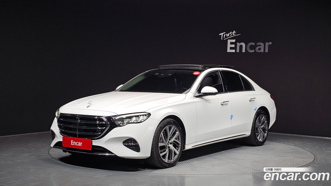 Mercedes-Benz E-Class 2024