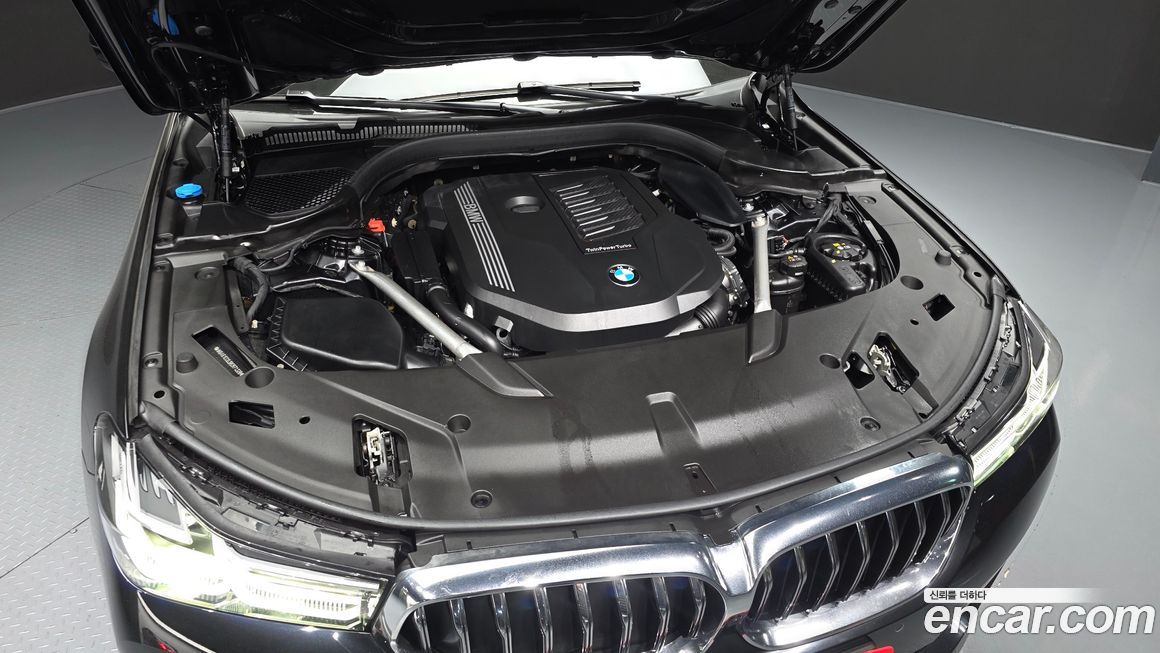 BMW Gran Turismo 2024