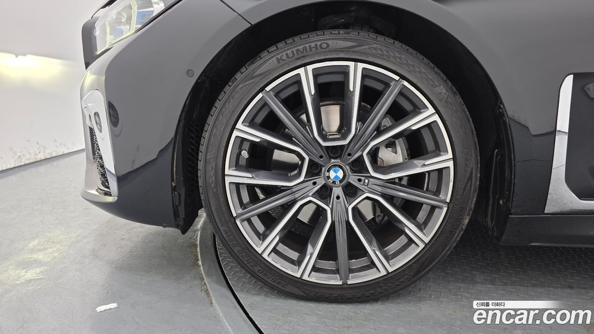 BMW 7-Series 2022