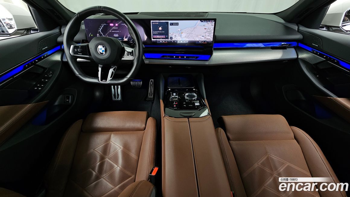 BMW 5-Series 2024