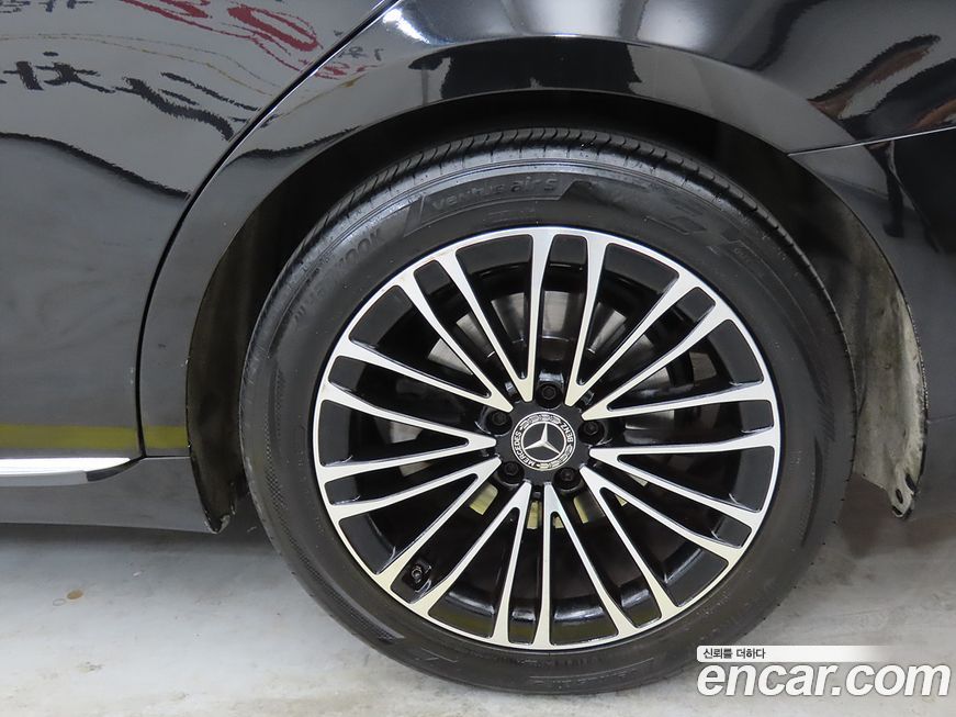 Mercedes-Benz S-Class 2022