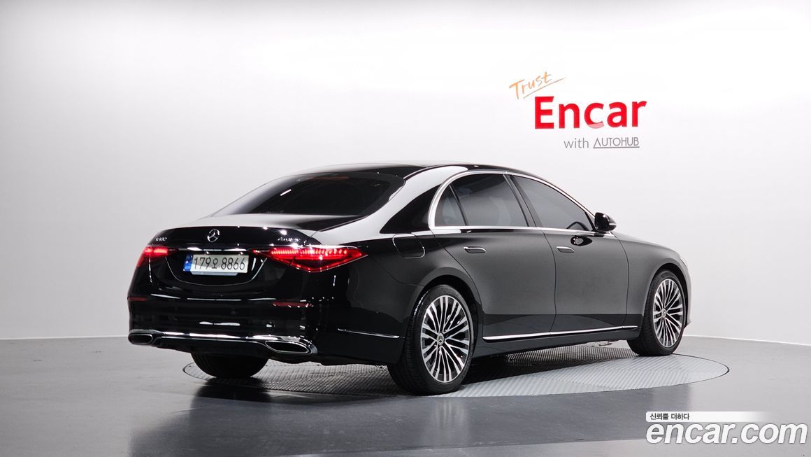 Mercedes-Benz S-Class 2021