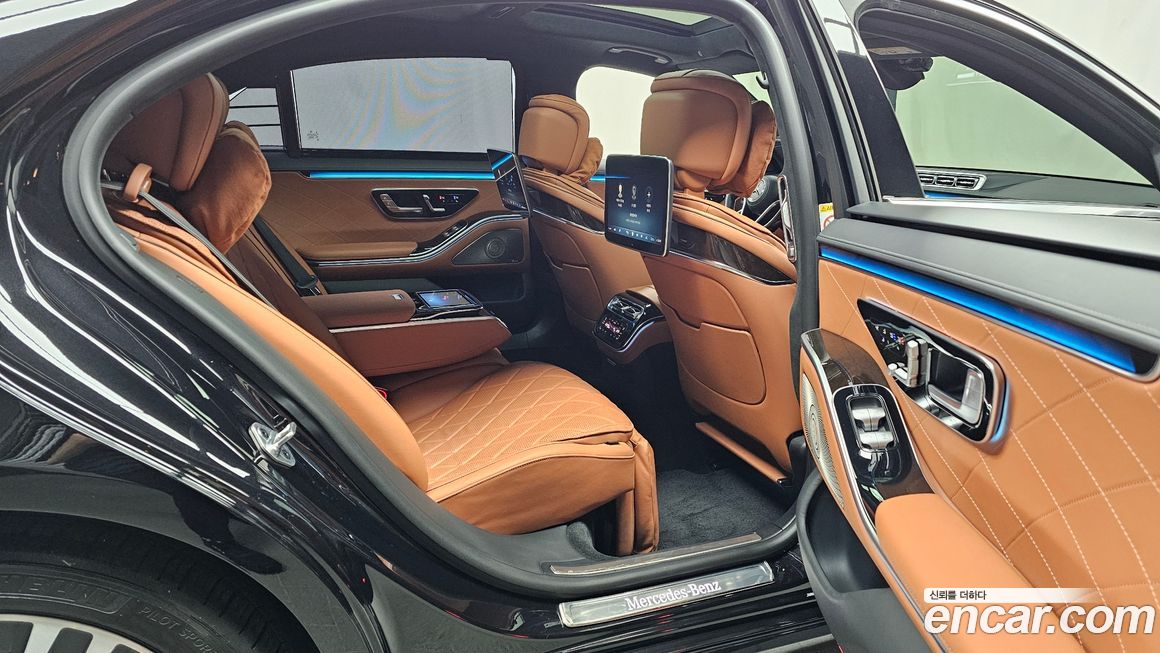 Mercedes-Benz S-Class 2021