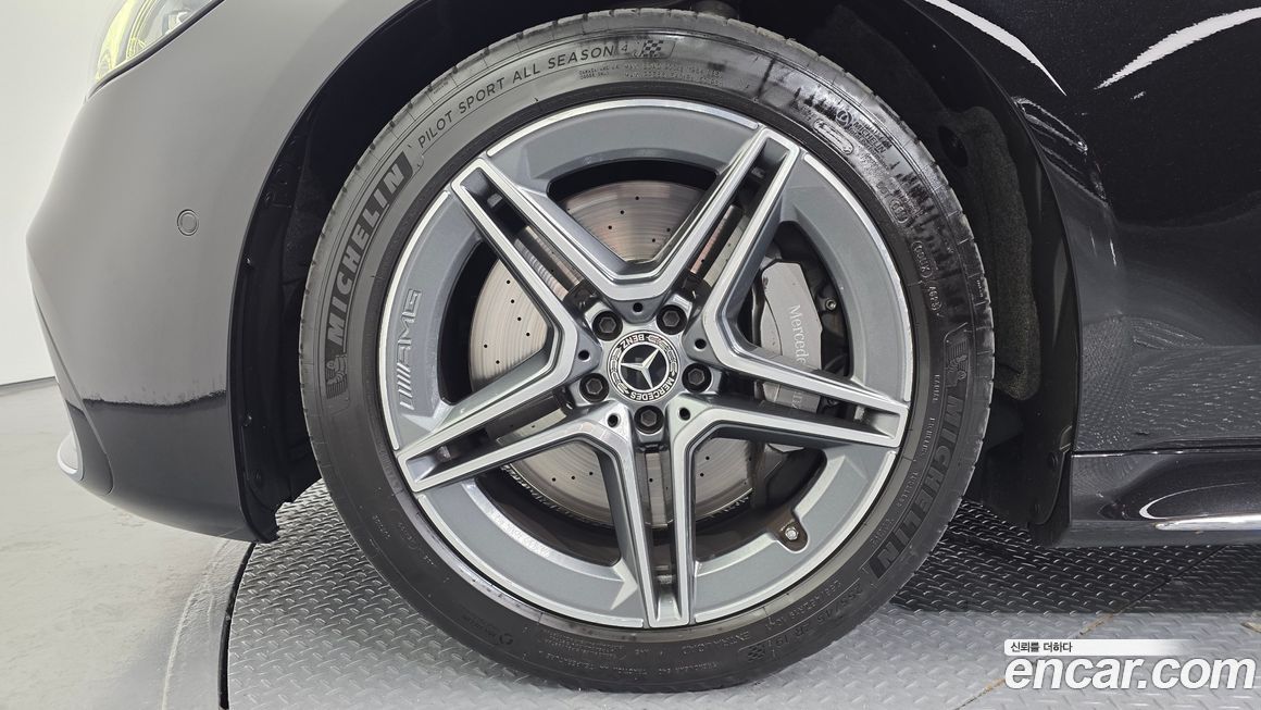 Mercedes-Benz S-Class 2022