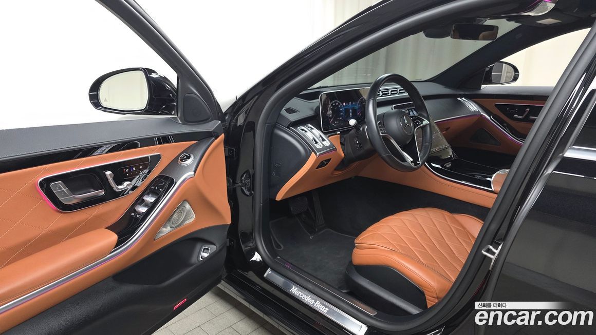 Mercedes-Benz S-Class 2024